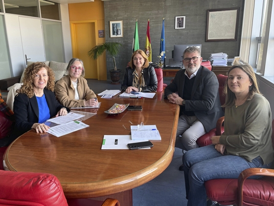 APOEX se re&uacute;ne con la Secretaria General de Educaci&oacute;n y el Director General de Personal Docente de la Junta de Extremadura